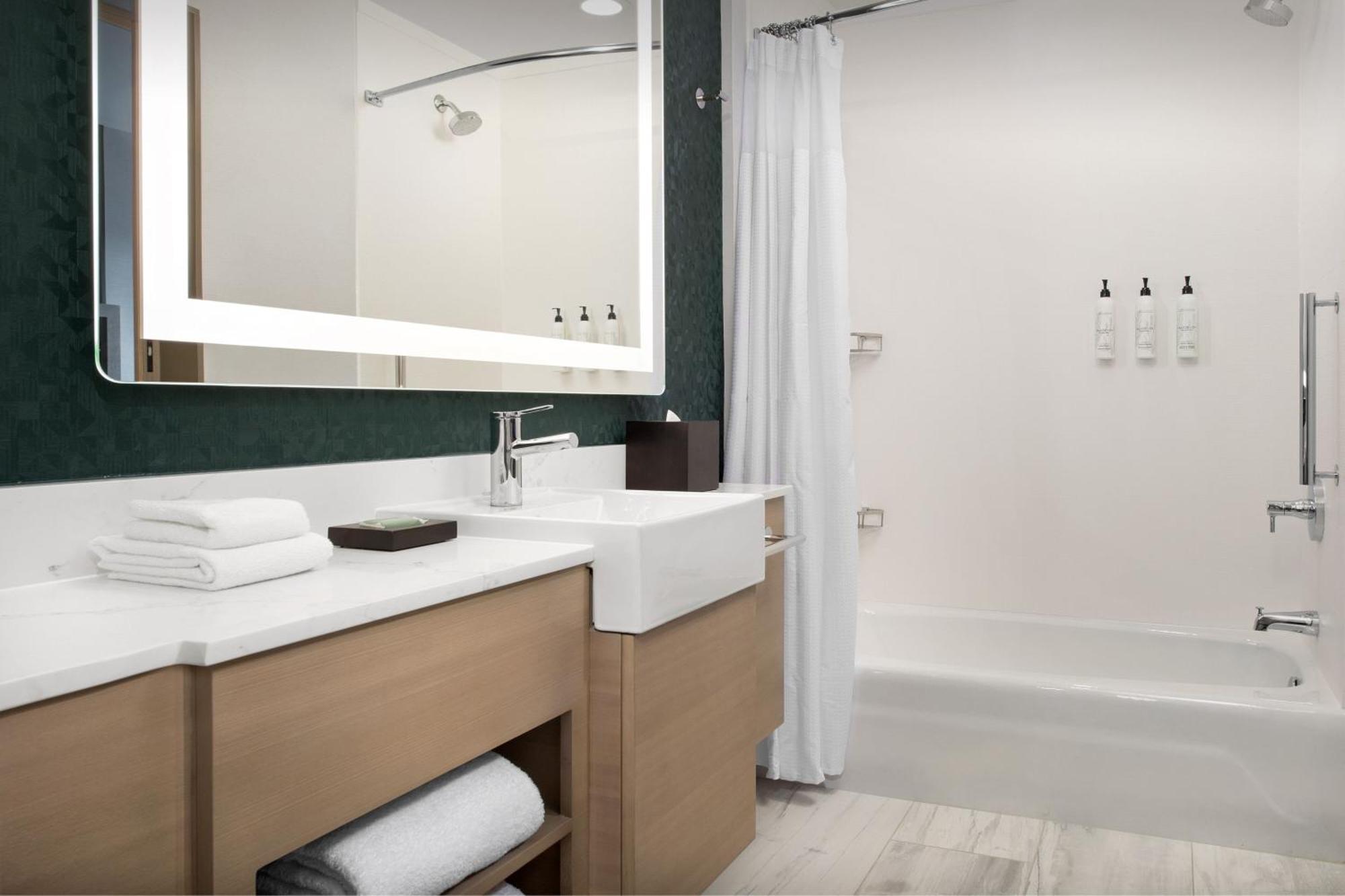 Springhill Suites By Marriott ساندبوينت المظهر الخارجي الصورة